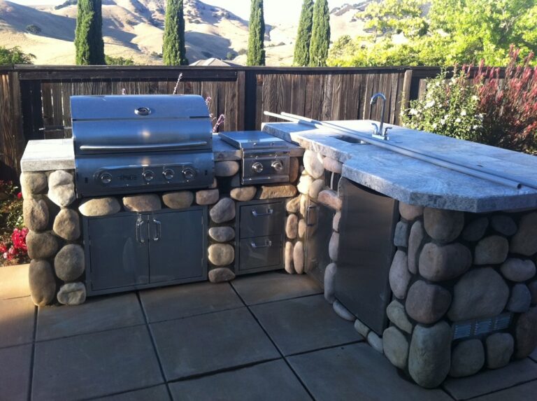 Malibu 2pc (LShape) 7'X7' BBQ Island Northern California Grills