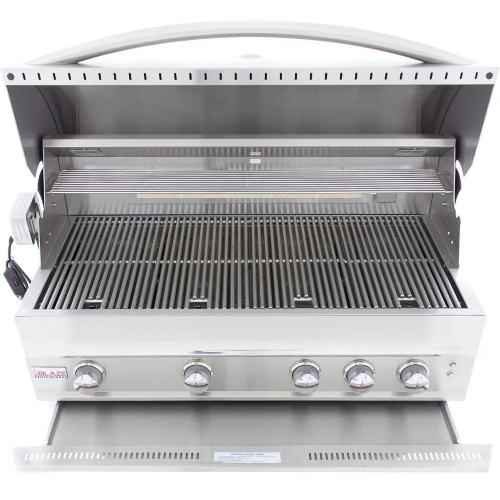 Blaze Professional LUX 44Inch 4Burner BuiltIn Grill With Rear