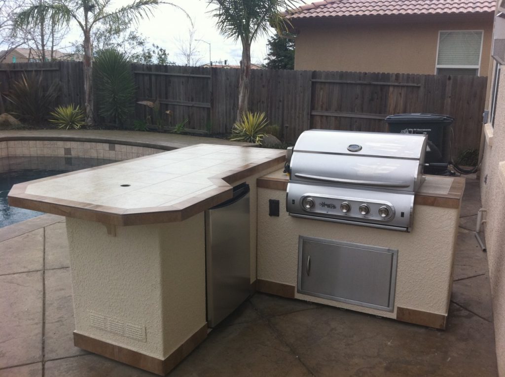 Malibu 2pc (LShape) 7'X7' BBQ Island Northern California Grills